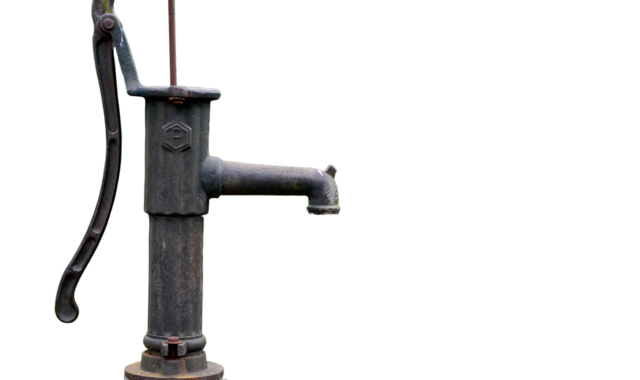 fountain, pump, court pump, garden pump, water fountain, garden irrigation, nature, garden, hand pump, metal
