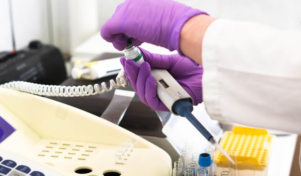 laboratory, medical, medicine, hand, research, lab, test, doctor, equipment, scientist, woman, chemistry, science, hospital, experiment, person, technician, technology, healthcare, working, health, tube, work, research lab, blood samples, lab, lab, lab, lab, lab, scientist