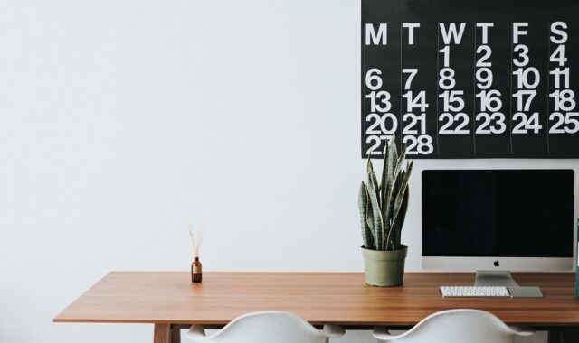 apple, computer, browser, business, office, work, desk, table, chairs, interior, display, green, business, office, office, office, office, office, work, desk, desk, desk, desk, table, table, table, table