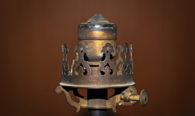 torch, energy, gas burner, old cutter, the bunsen burner, lab, fire, heat, history, antiques, vintage, experiments, tests, measurement, the heat source, sculpture, beauty, item, old subject, ornaments, plate, brass