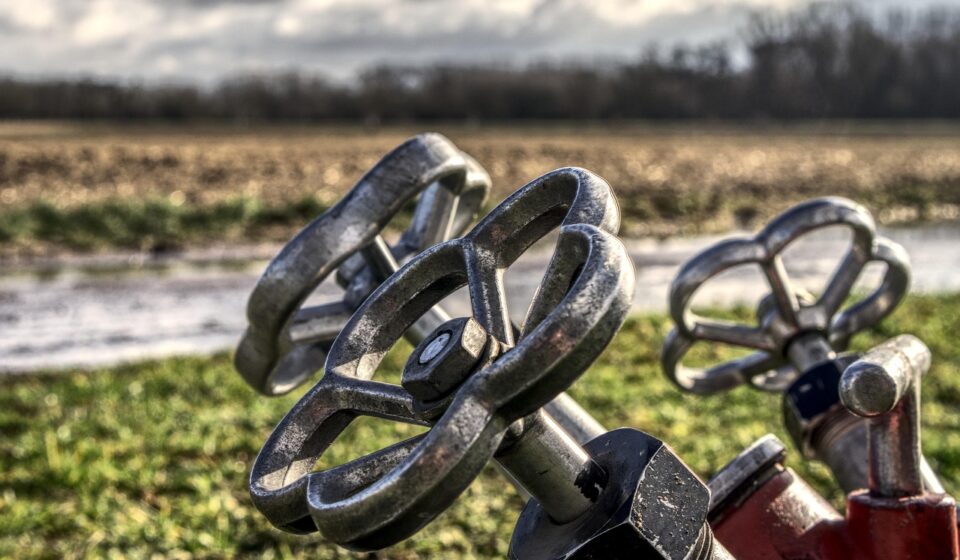fire hose, valve, nature, distributor, faucet, clear, accessories, adapter, connection, water pump, delete exercise, fire fighters, equipment, metal, pressure, fire engine, wheel, grass, red, hdr, high dynamic range, contrast, water