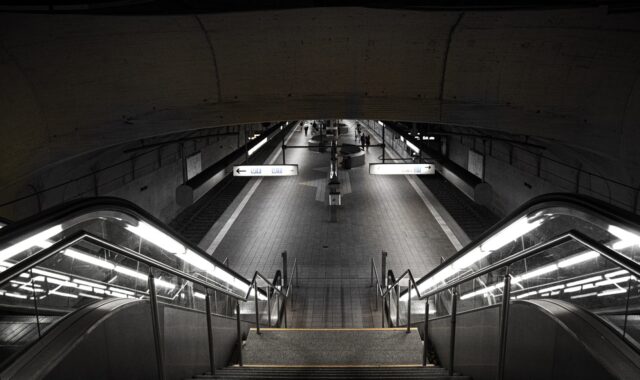 train, subway, escalator, building, train station, tunnel, architecture, city, ramp, subway system, indoor, terminal, ceiling, vehicle, transport, metal, transportation, airport, train, train station, airport, airport, airport, airport, airport