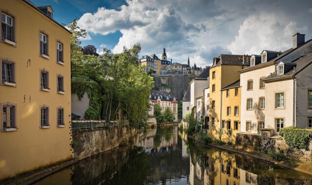luxembourg, basic, historic center, flow, historical, city, nature, historic old town, water, building, houses, river course