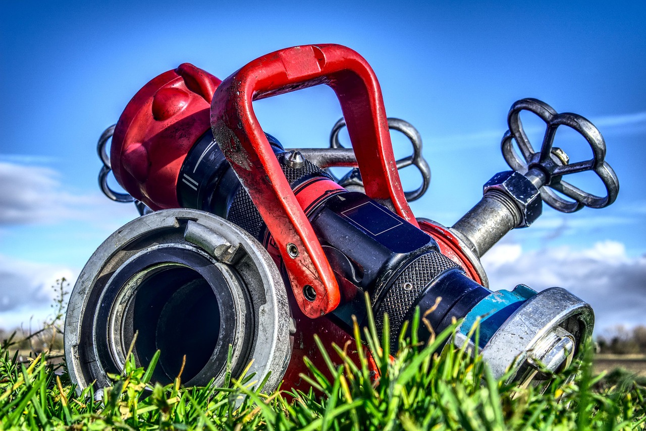 fire hose, valve, distributor, faucet, clear, nature, accessories, adapter, connection, water pump, delete exercise, fire fighters, equipment, metal, pressure, fire engine, wheel, grass, red, hdr, high dynamic range, contrast, water