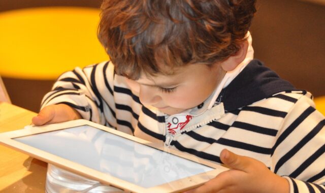 child, tablet, technology, computer, equipment technology, web, pc, internet, computer science, tablet, tablet, tablet, tablet, tablet