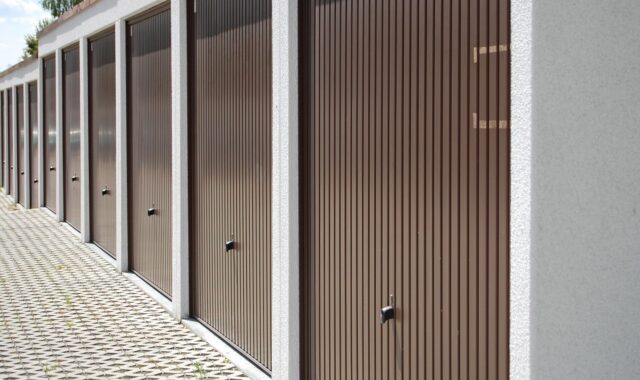 garages, the door, number, magazine, warehouses, magazine, magazine, magazine, magazine, magazine, warehouses, warehouses